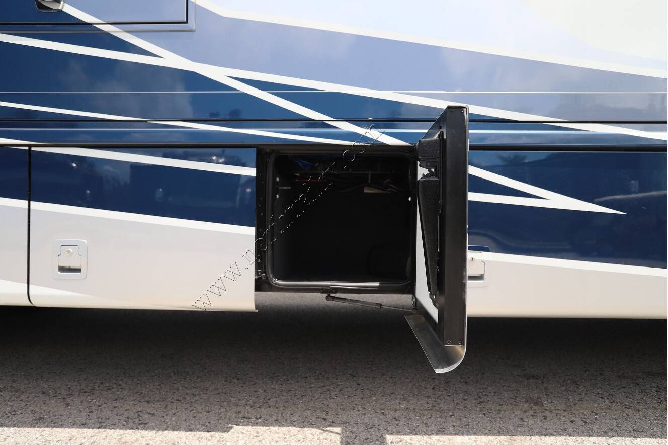 A photo of this 2026 Newmar Bay Star 3626