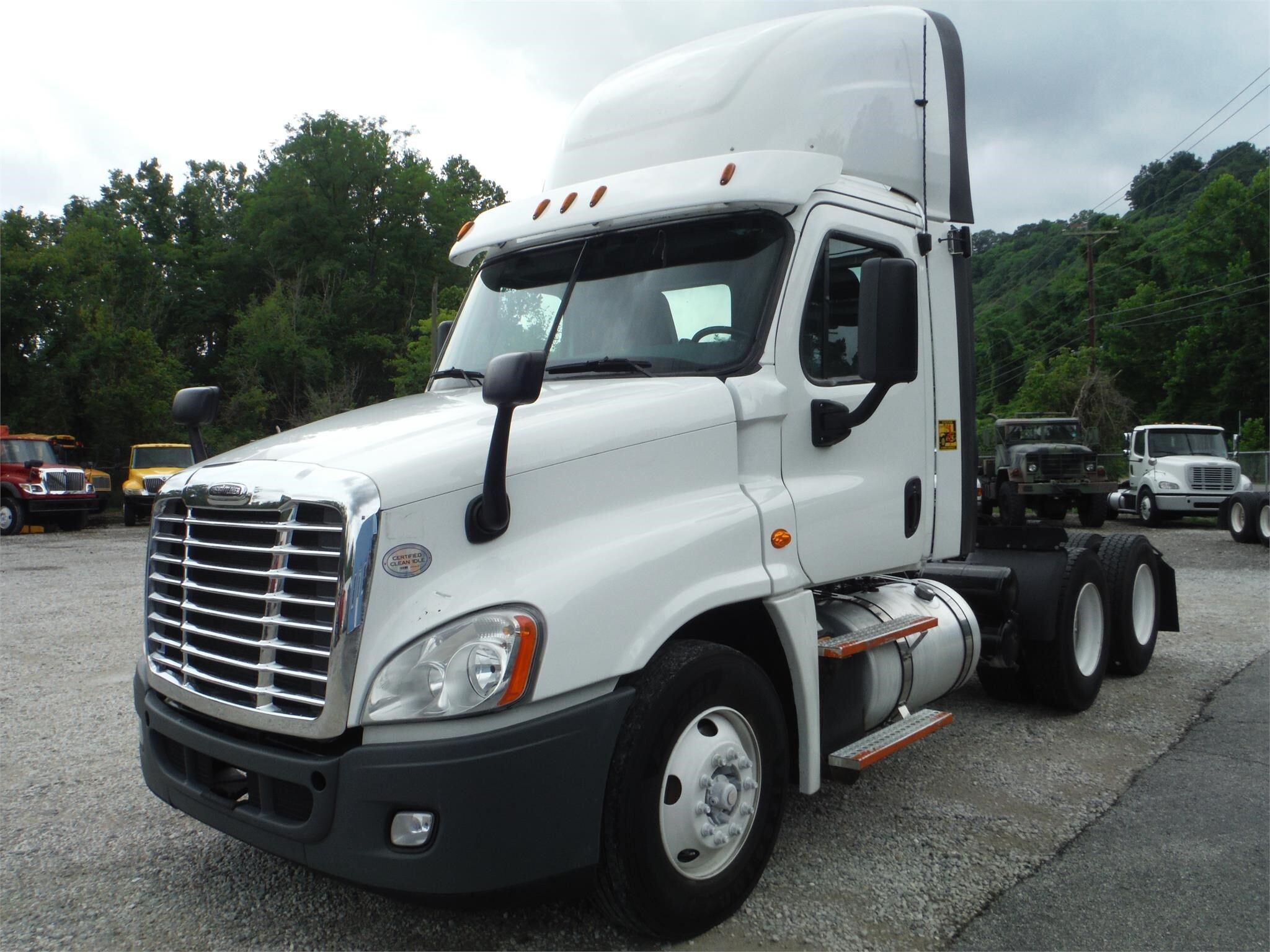 2017 FREIGHTLINER CASCADIA 125 in Charleston, WV