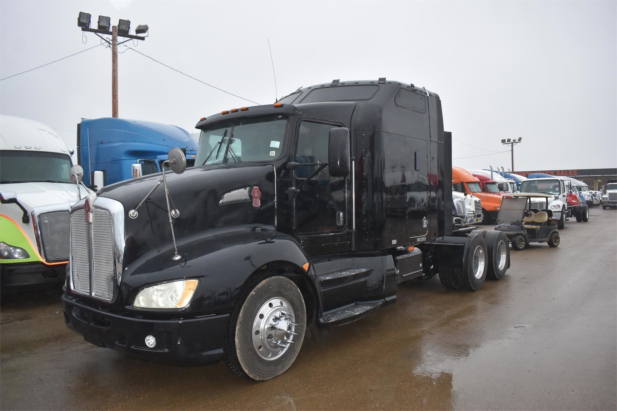 2009 KENWORTH T660 in Covington, TN