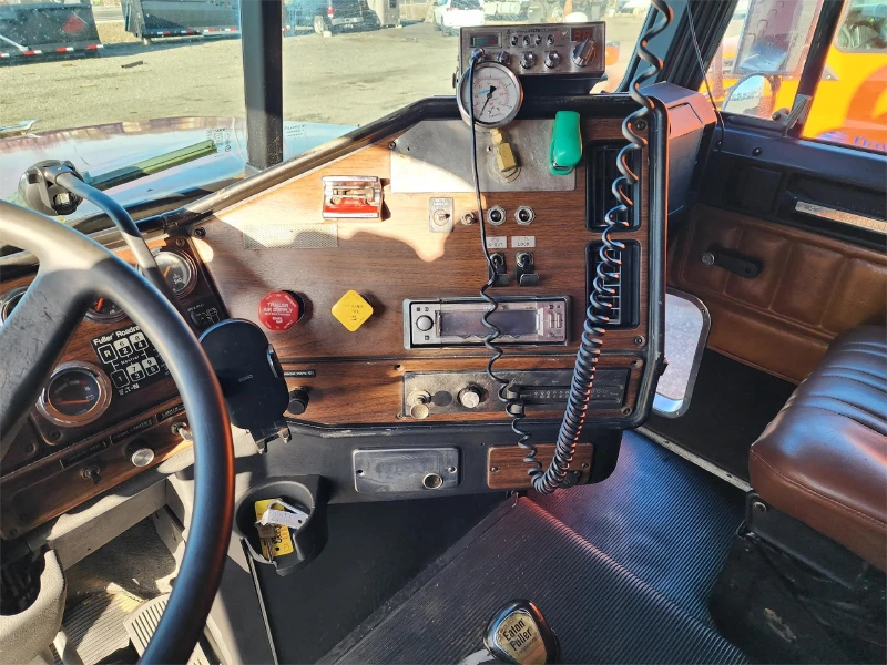 1996 FREIGHTLINER FLD120