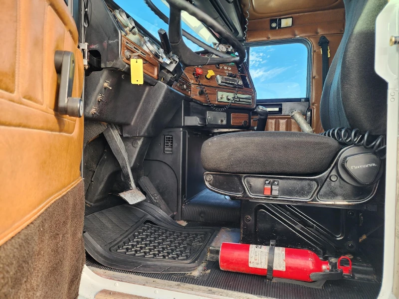1996 FREIGHTLINER FLD120