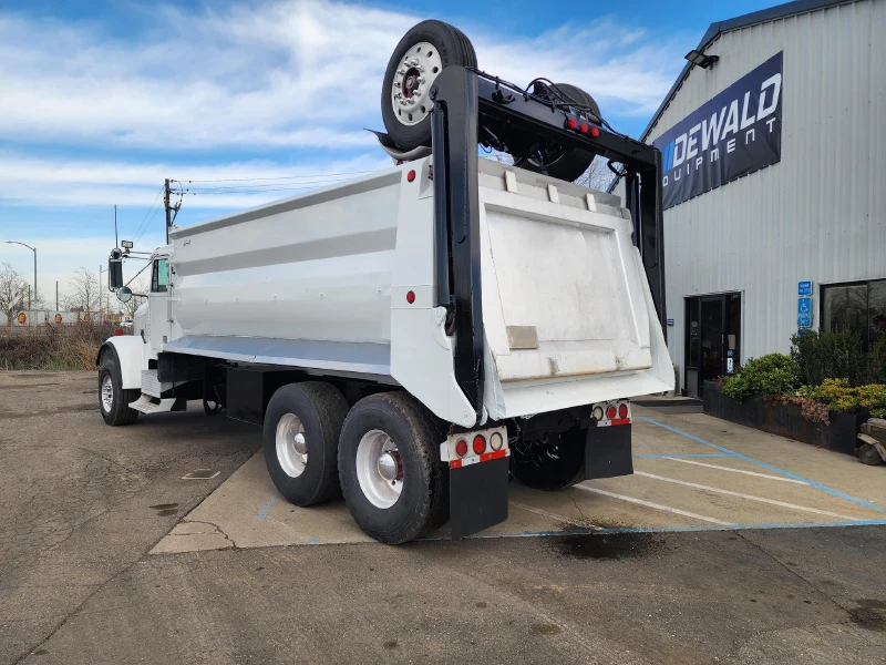 1996 FREIGHTLINER FLD120