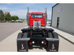 2017 PETERBILT 389