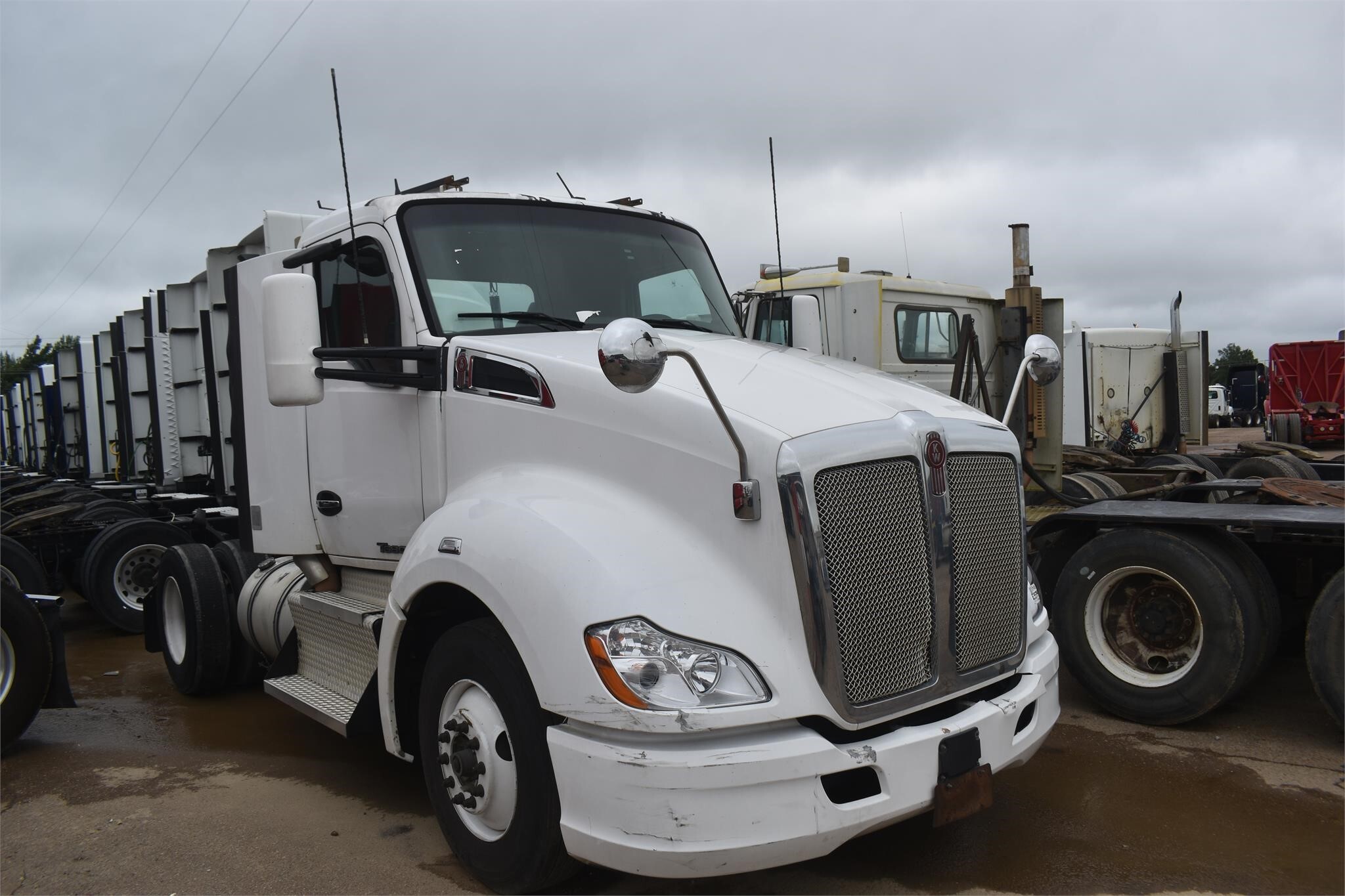2014 KENWORTH T680 in Covington, TN