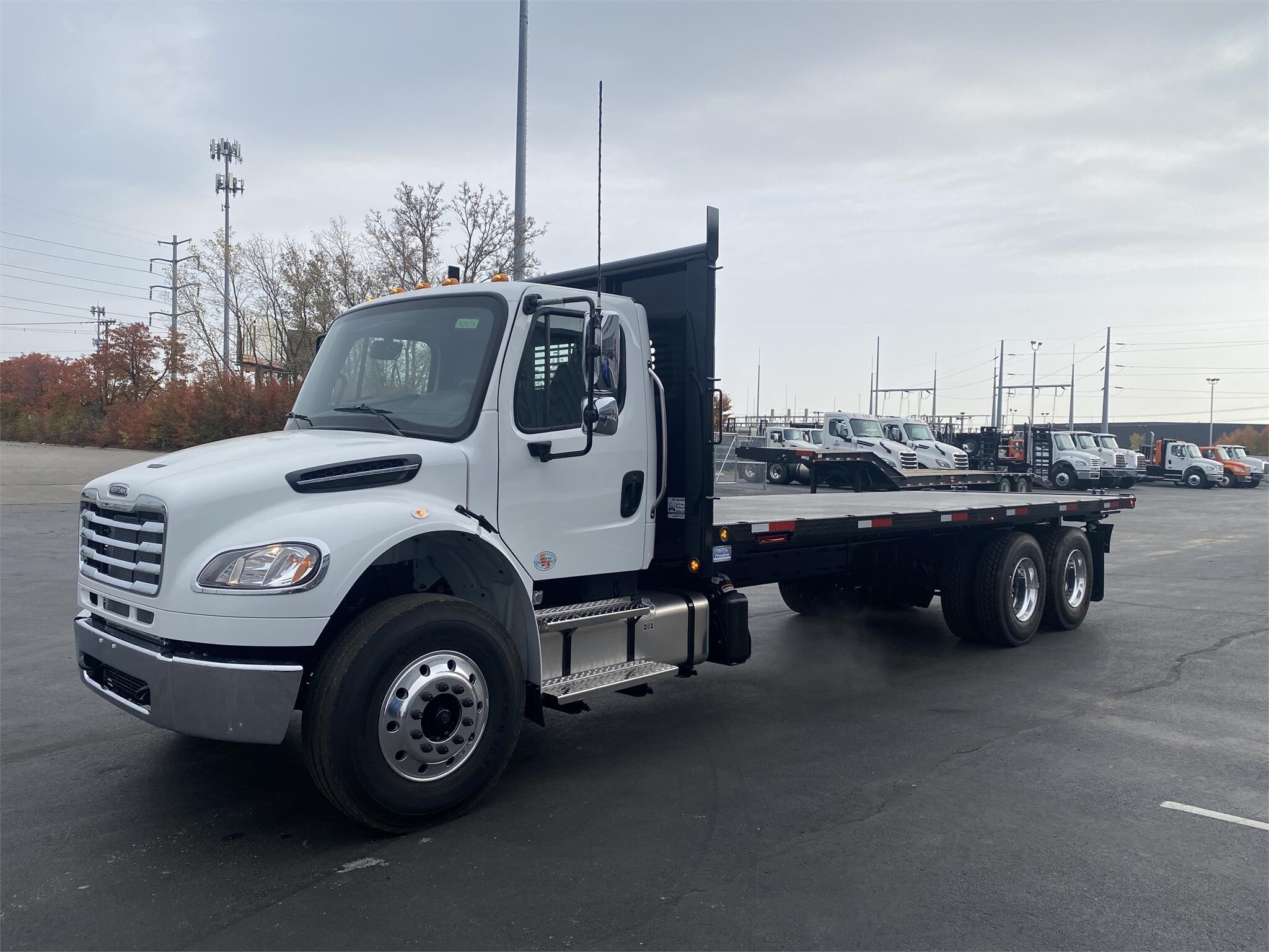 2027 FREIGHTLINER BUSINESS CLASS M2 106 PLUS in Columbus, OH