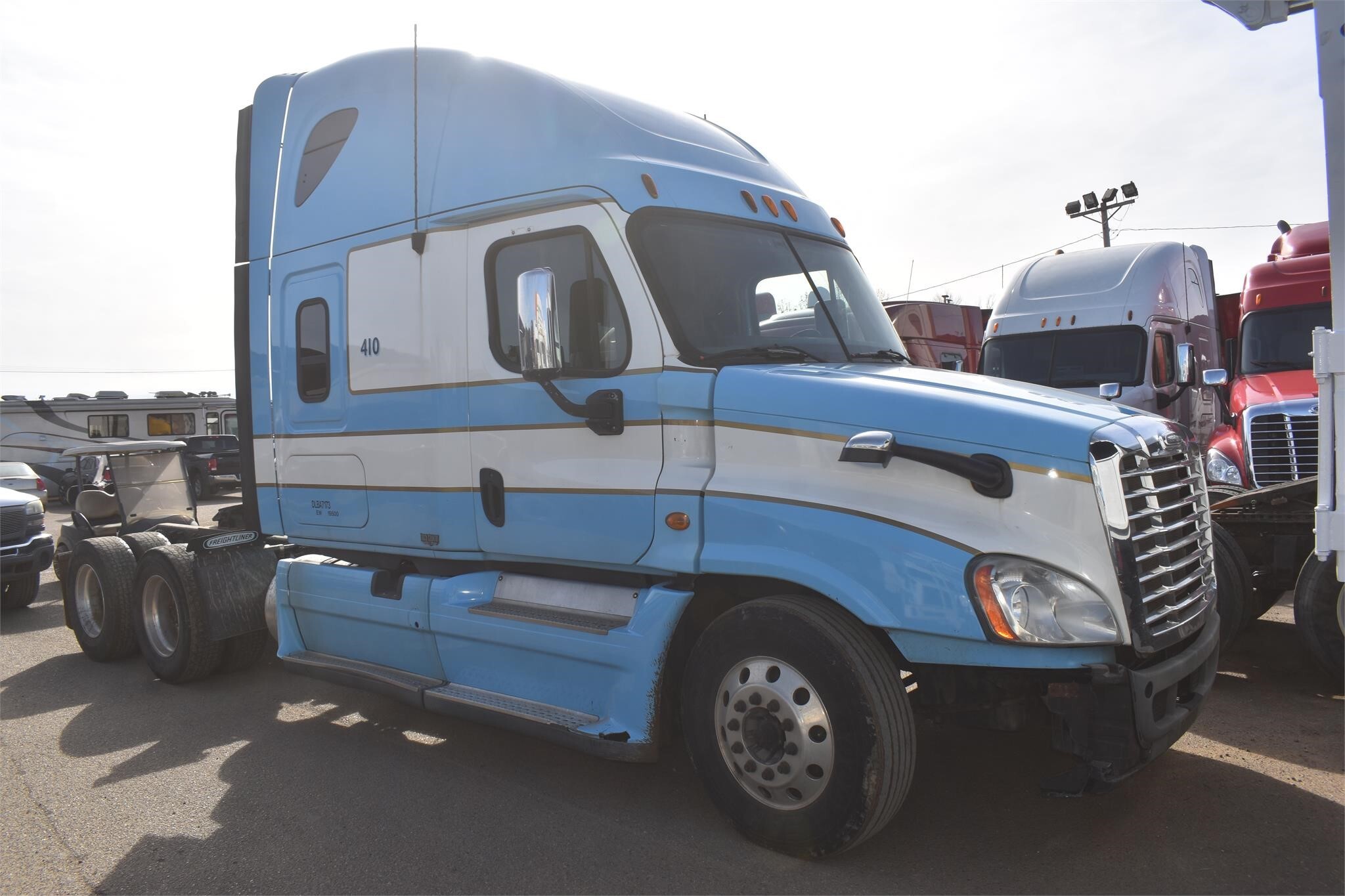 2013 FREIGHTLINER CASCADIA 125 in Covington, TN