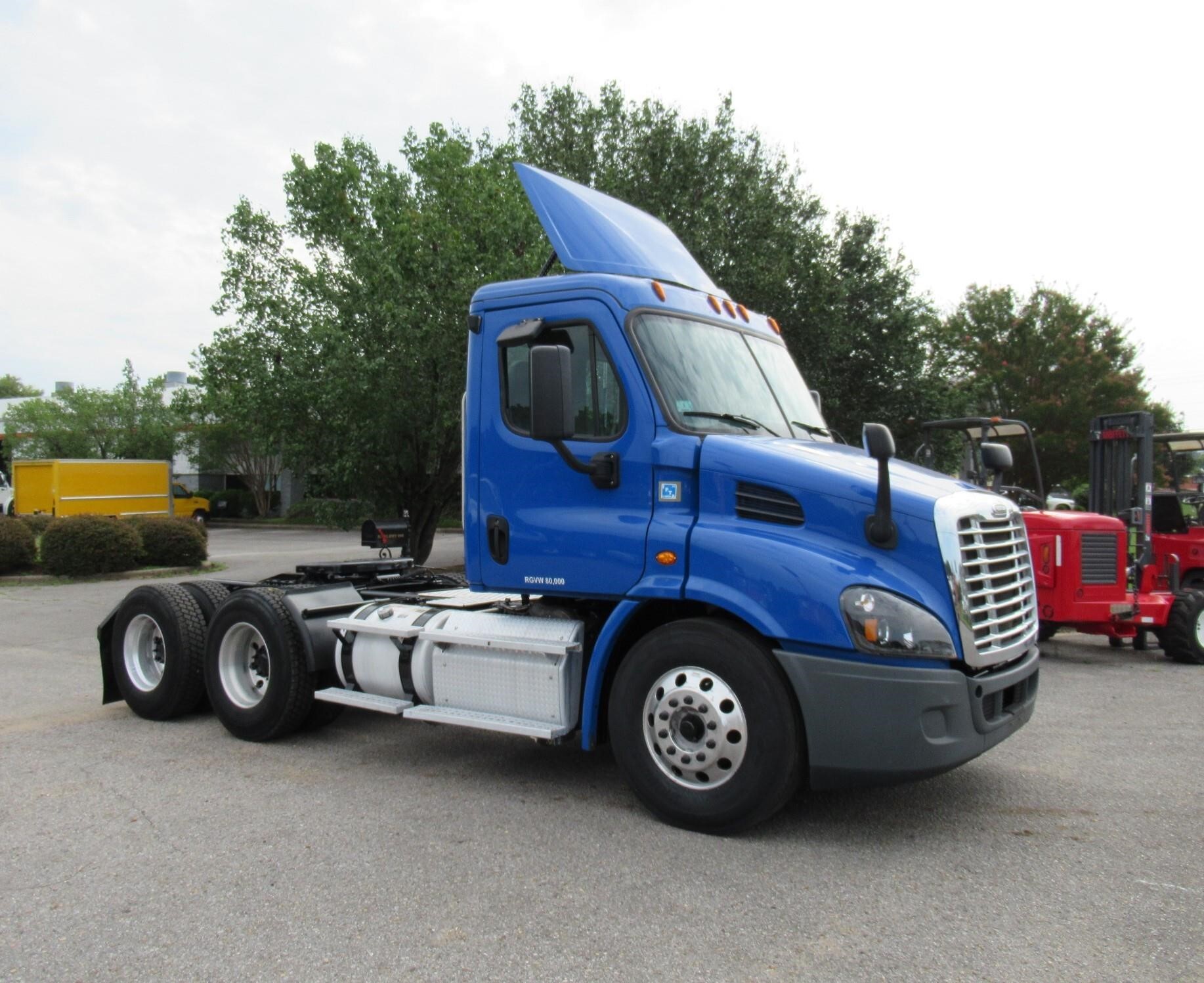 2016 FREIGHTLINER CASCADIA 113 in Tuscaloosa, AL