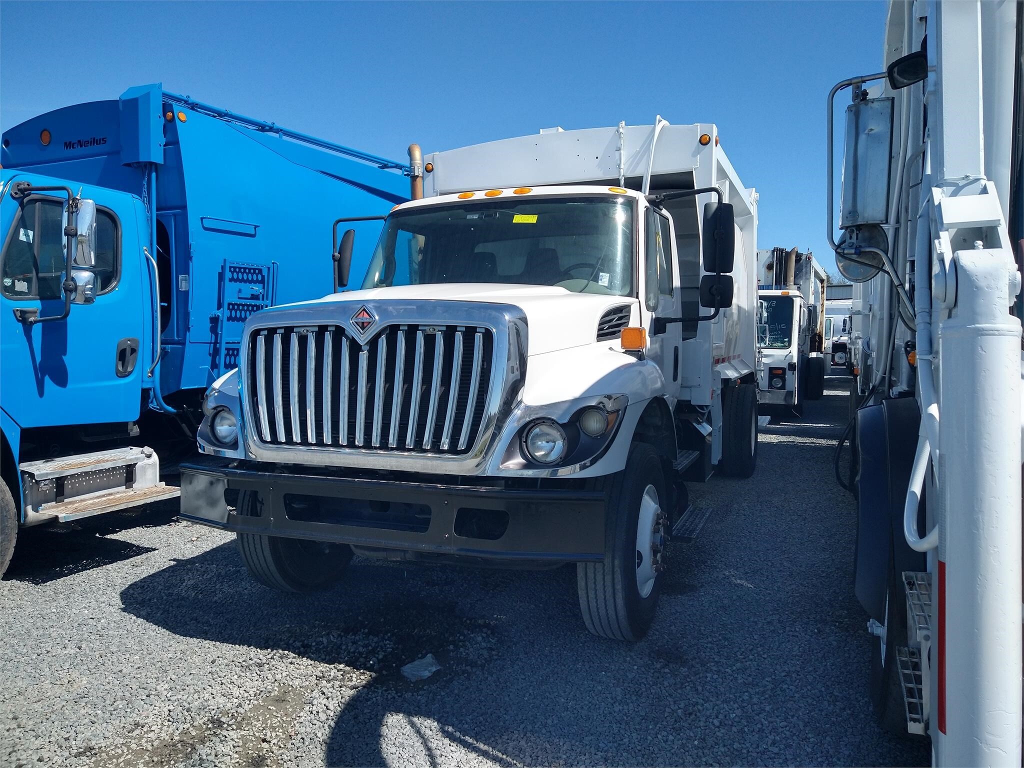 2010 INTERNATIONAL WORKSTAR 7400 in Bealeton, VA