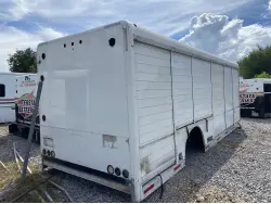 2002 HACKNEY 24 FT