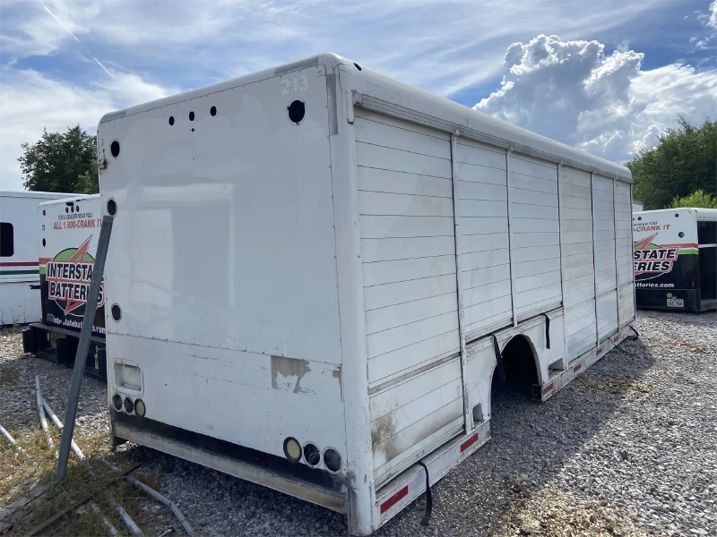 2002 HACKNEY 24 FT