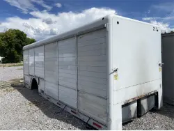 2002 HACKNEY 24 FT