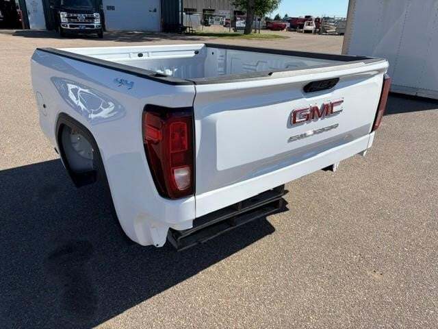 2024 GMC 6 FT in Lake Crystal, MN