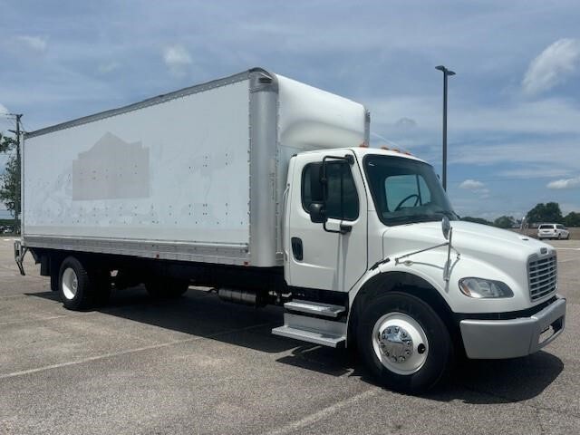 2017 FREIGHTLINER BUSINESS CLASS M2 106 in Chatham, VA