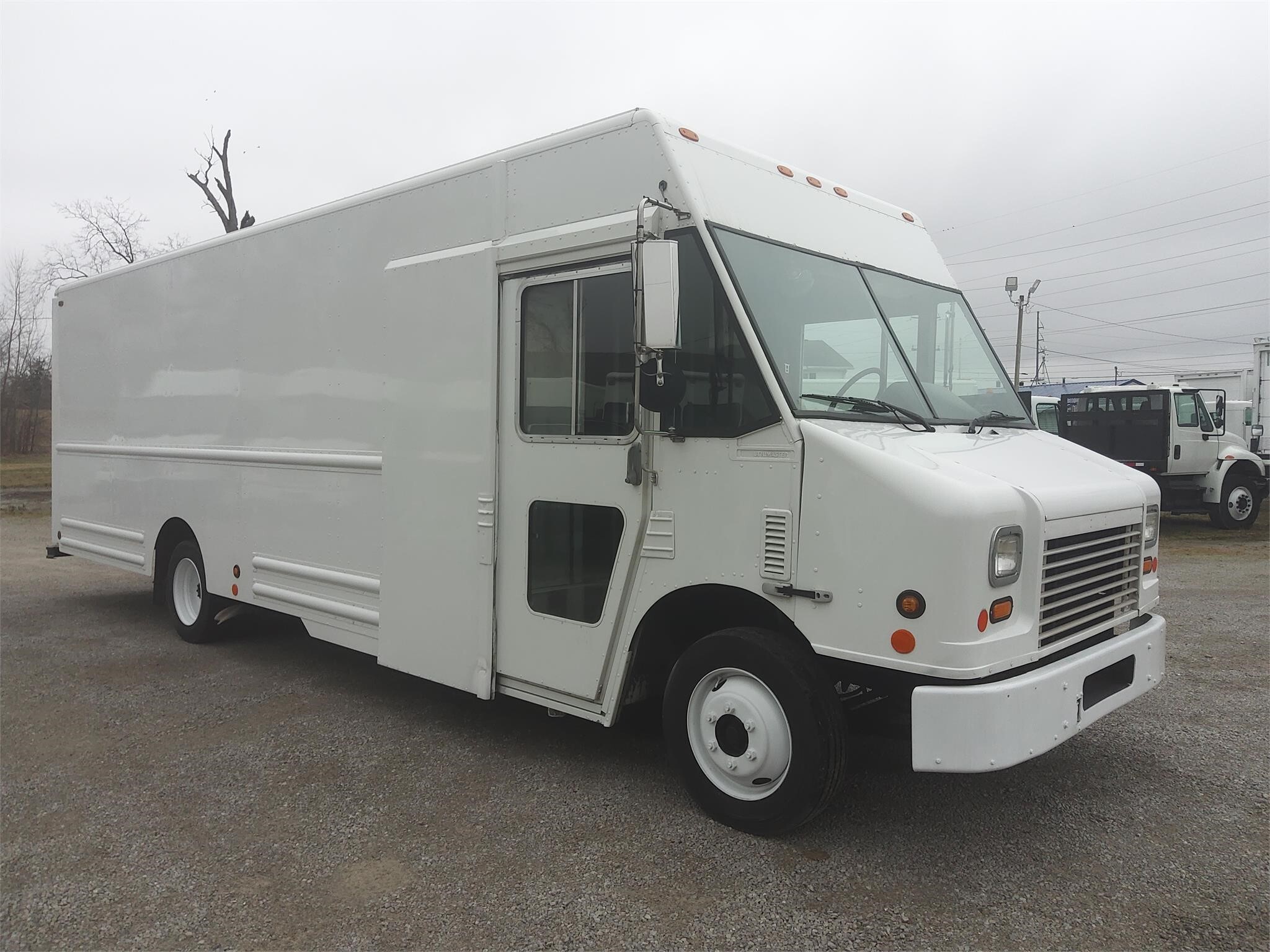 2008 FREIGHTLINER MT45 in Fort Wayne, IN