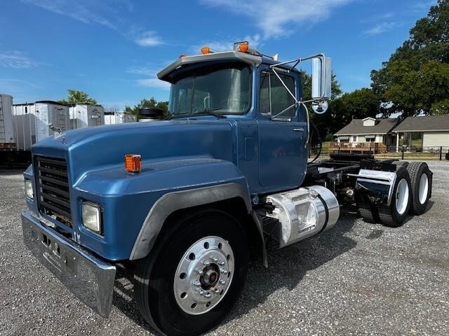1996 MACK RD688S in Florence, AL