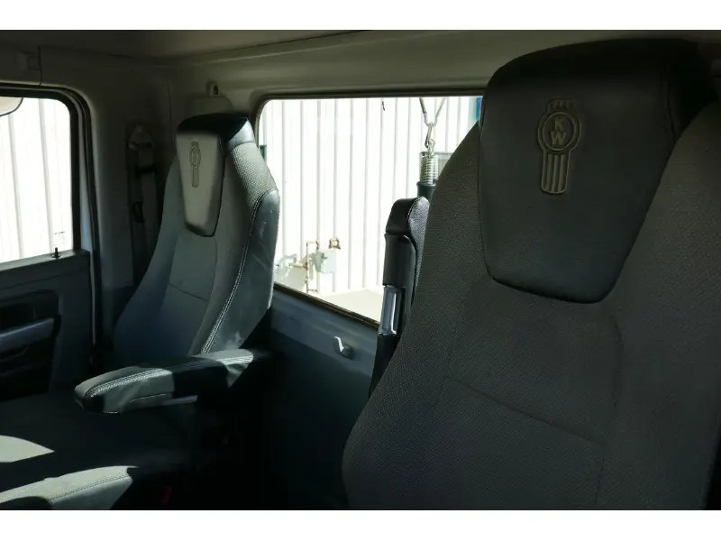 2020 KENWORTH T880