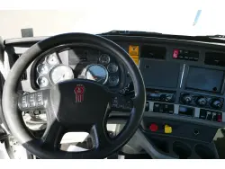 2020 KENWORTH T880