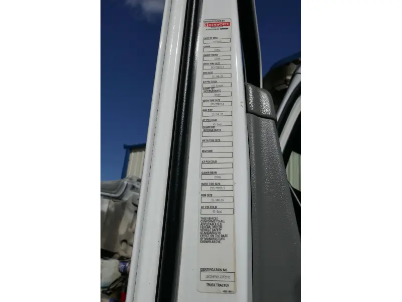 2020 KENWORTH T880