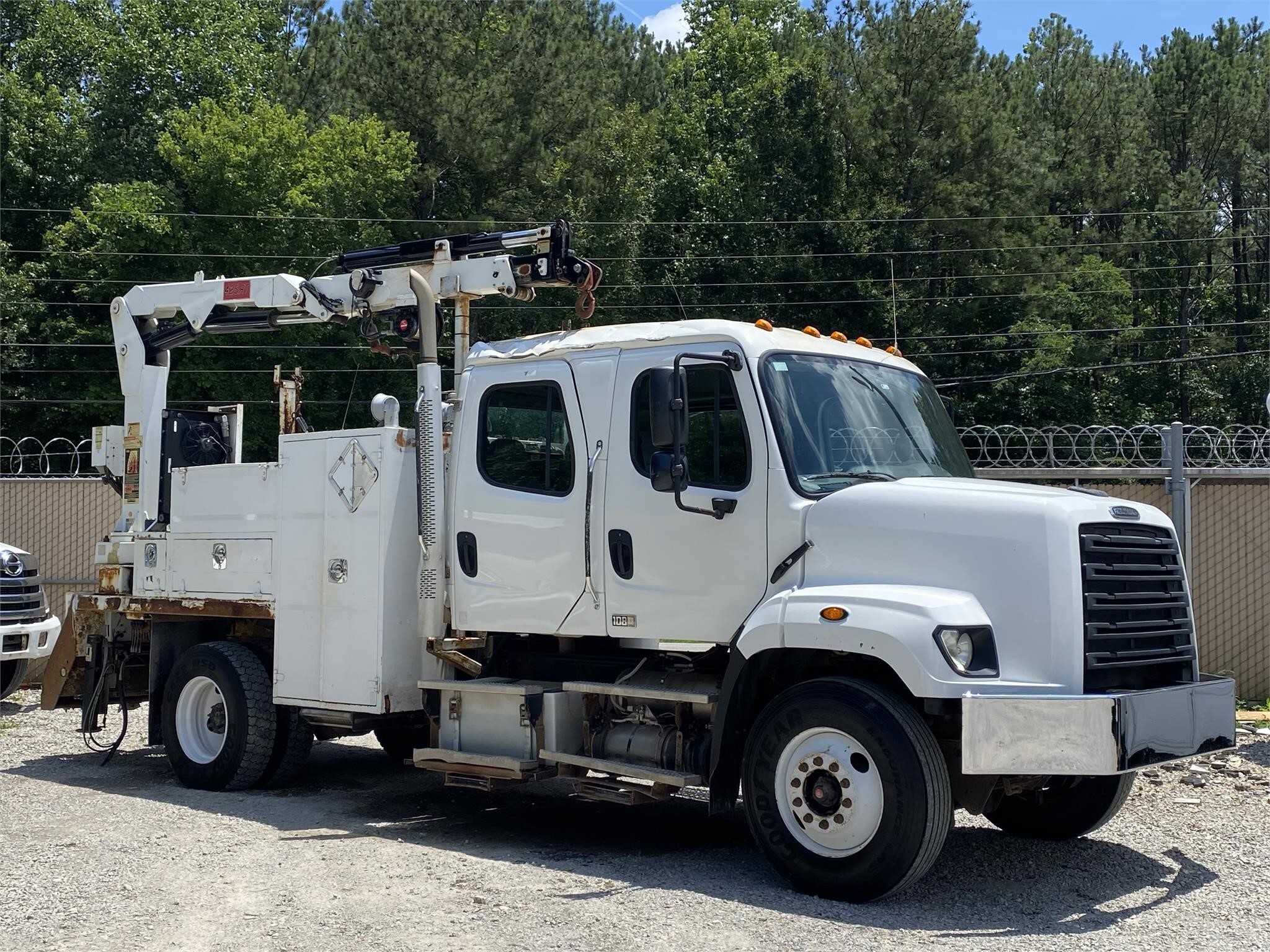 2014 FREIGHTLINER 108SD in Cartersville, GA