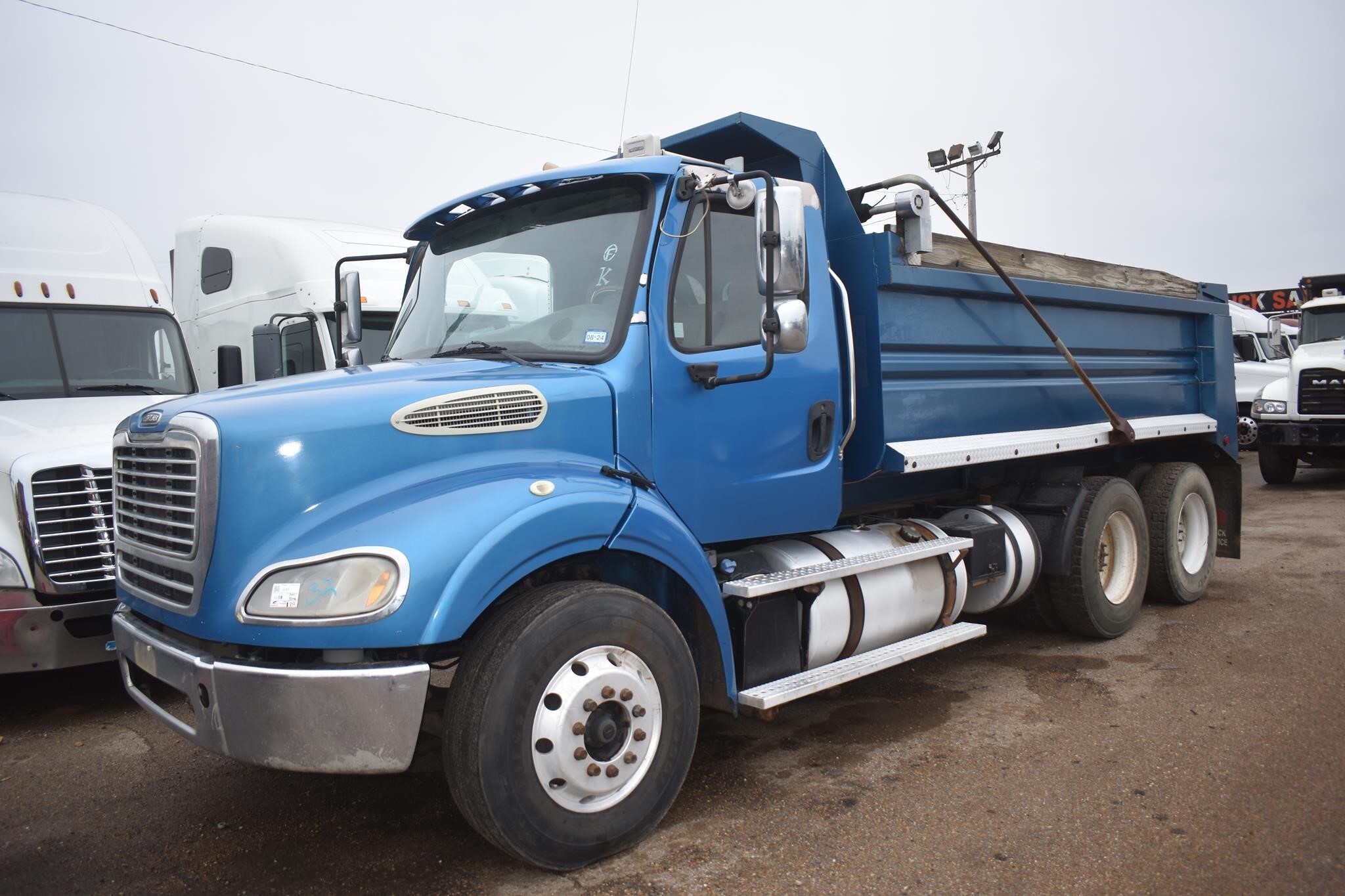 2014 FREIGHTLINER BUSINESS CLASS M2 112 in Covington, TN