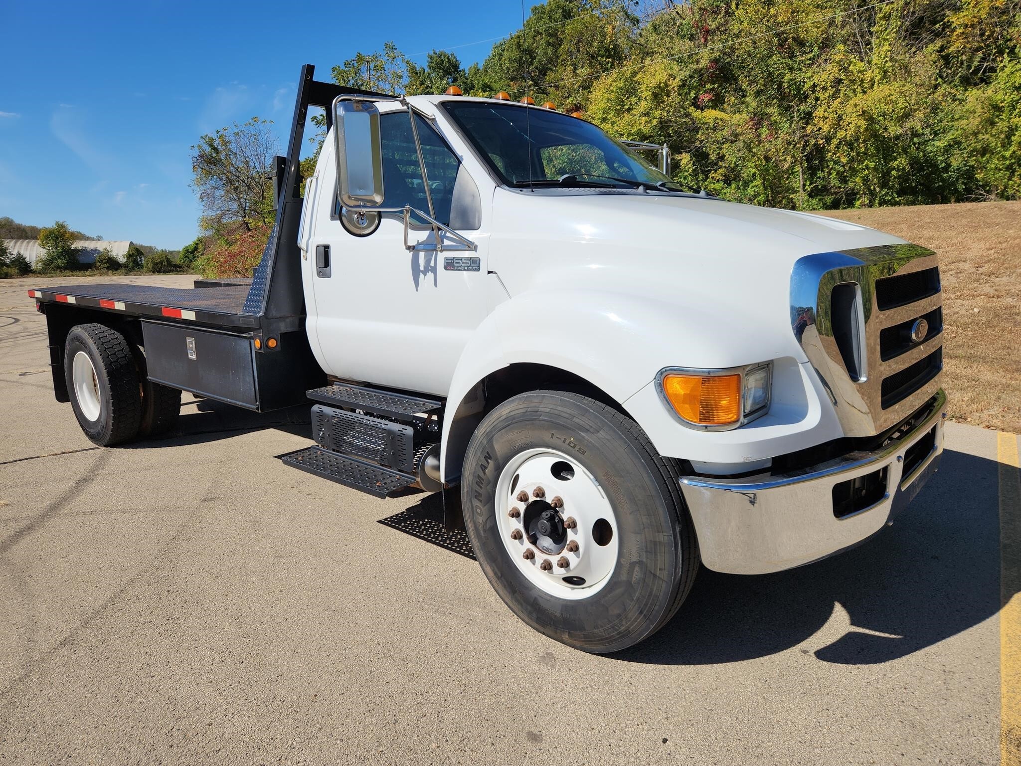 2011 FORD F650 XL SD in Dubuque, IA