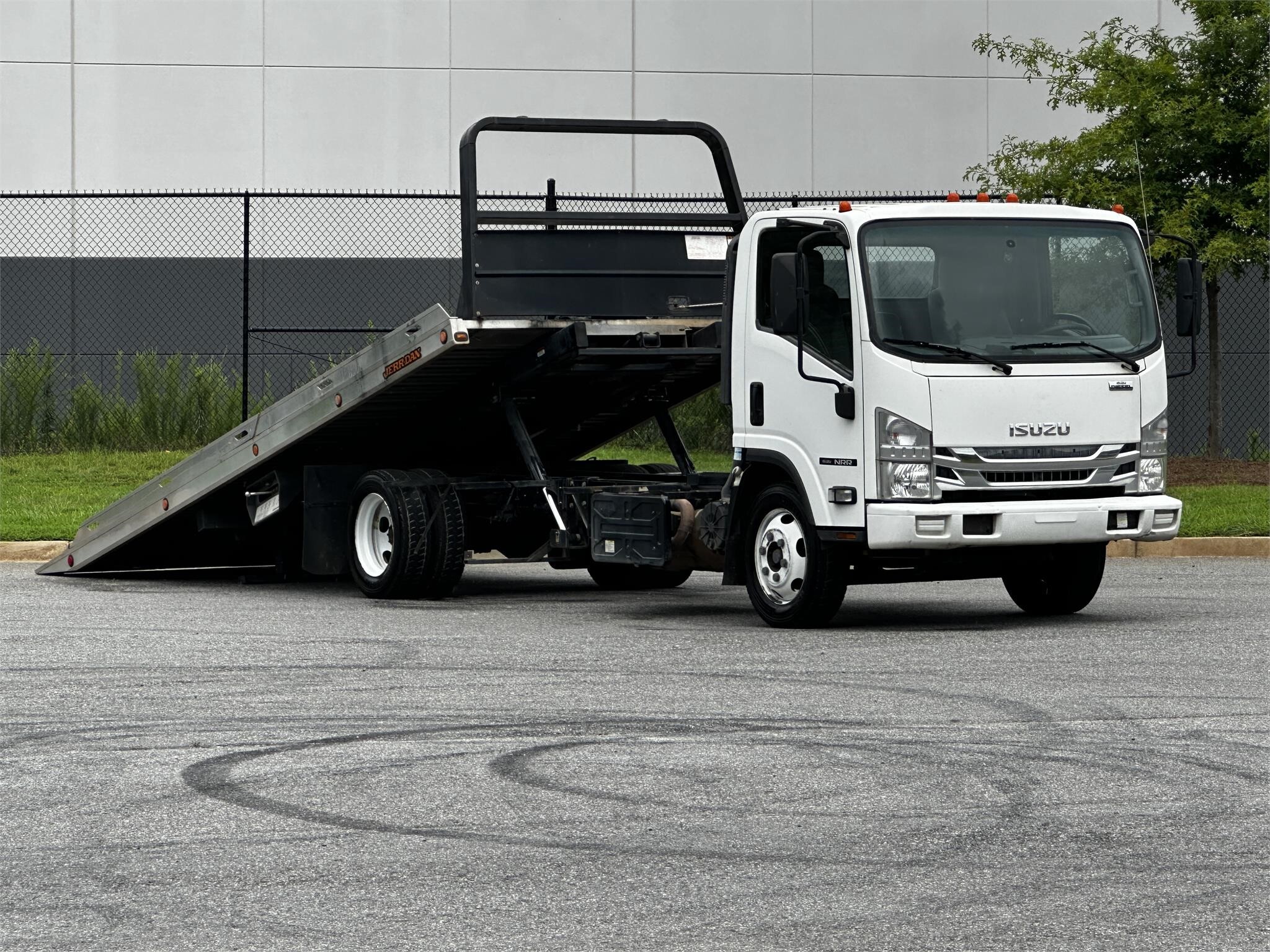 2016 ISUZU NRR in Cartersville, GA