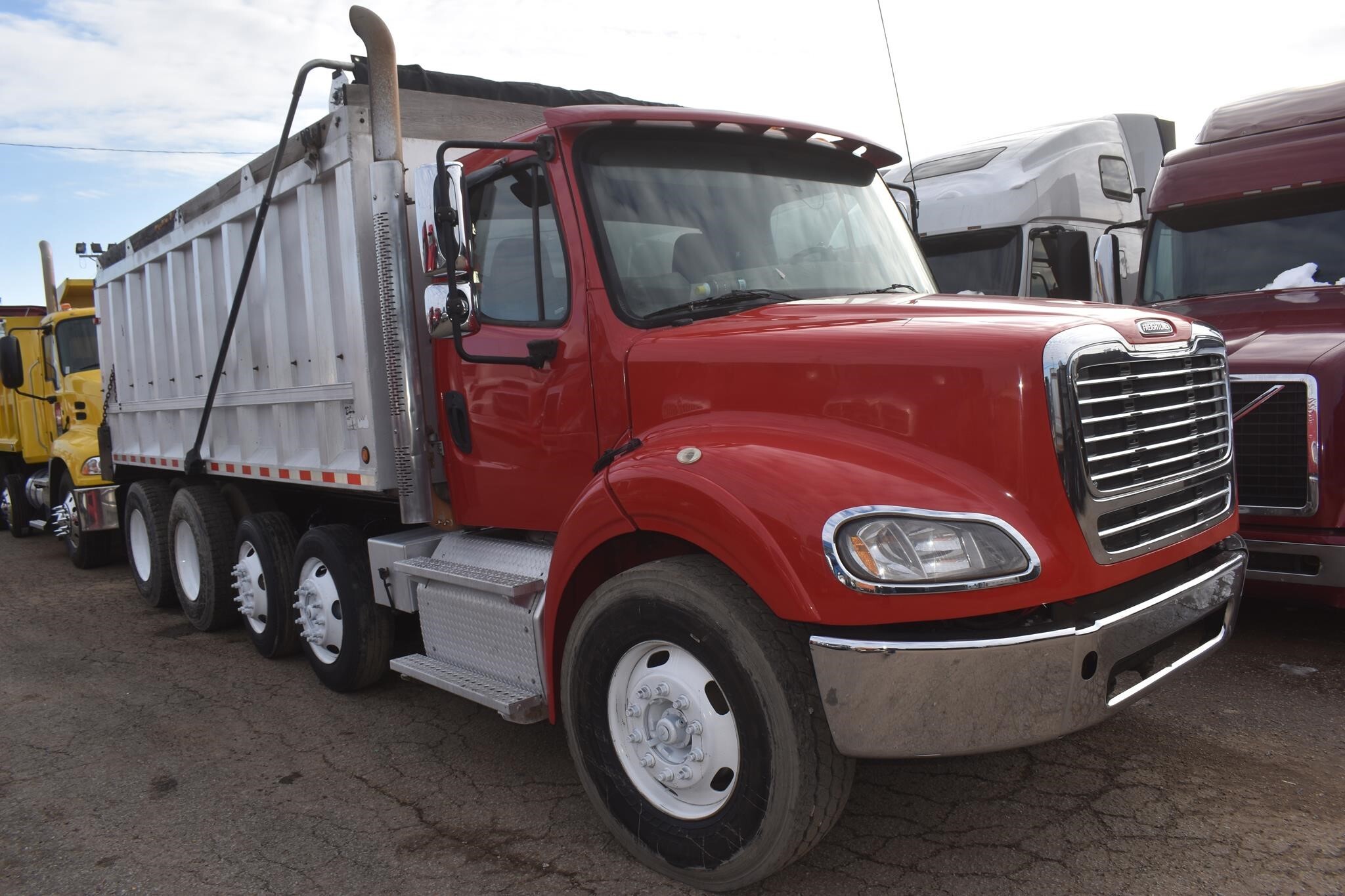2013 FREIGHTLINER BUSINESS CLASS M2 112 in Covington, TN