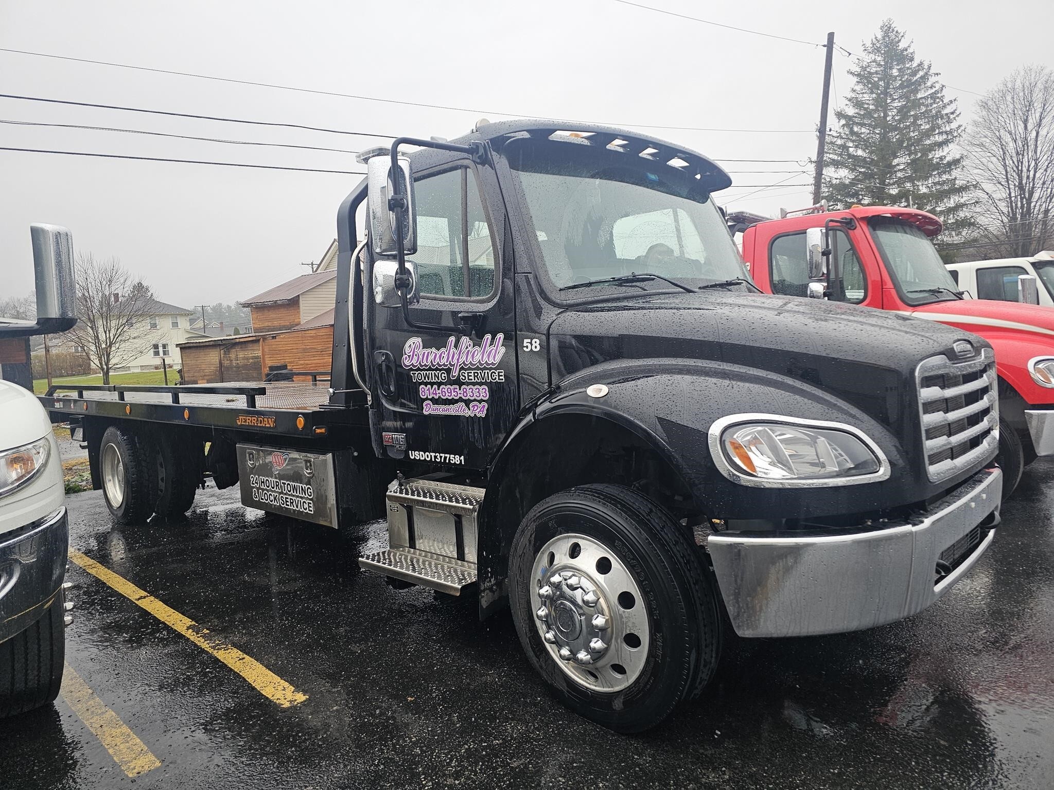 2025 FREIGHTLINER BUSINESS CLASS M2 106 in Duncansville, PA