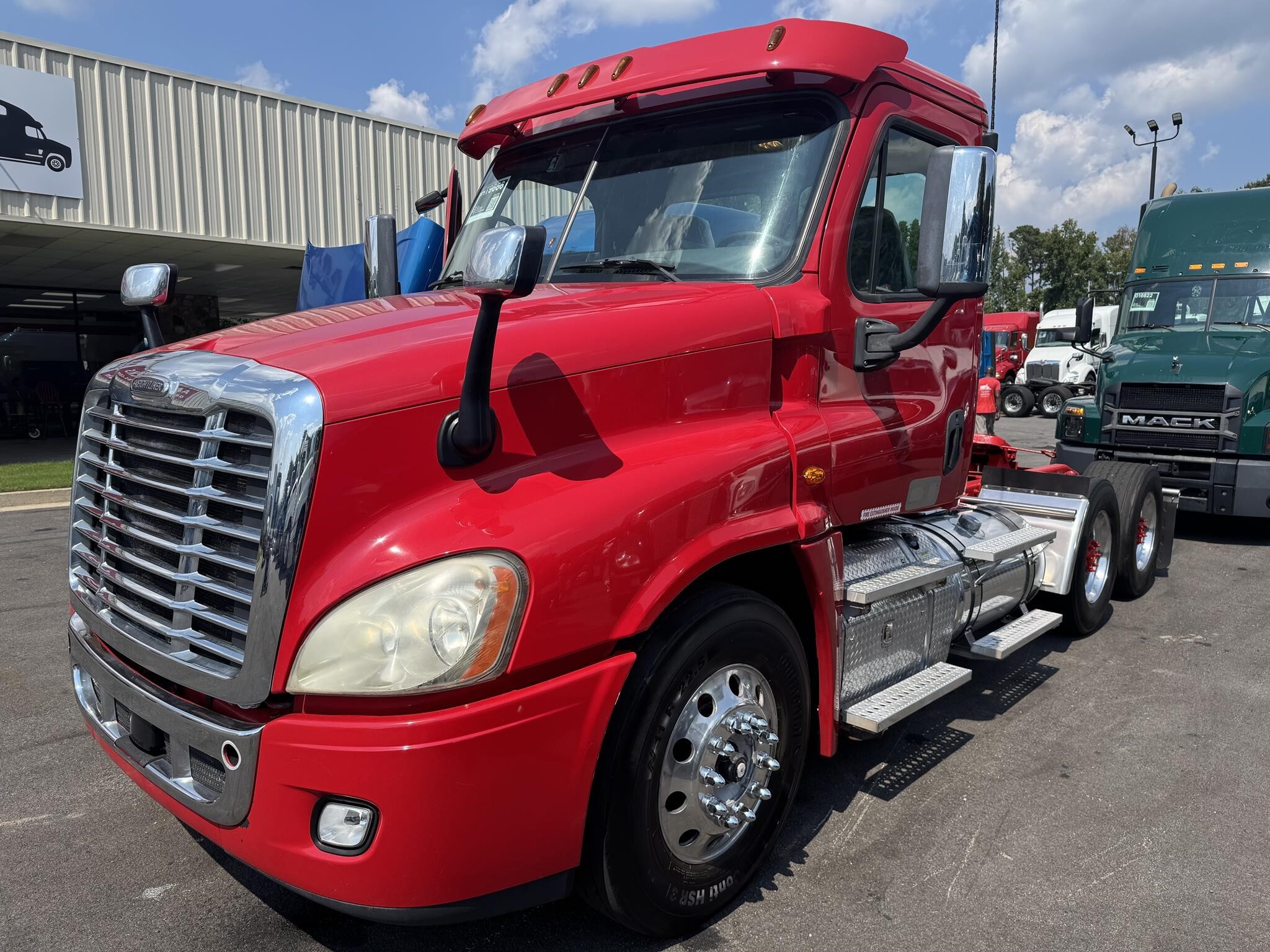 2017 FREIGHTLINER CASCADIA 125 in Monroe, GA