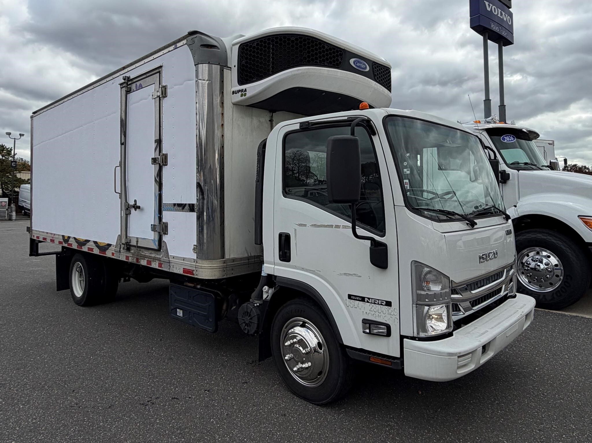 2022 ISUZU NRR in Medford, NY