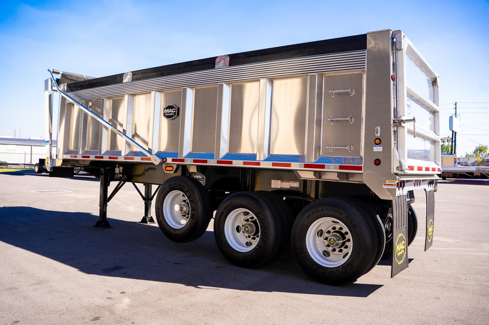 2027 MAC TRAILER MFG SHEET & POST in Lakeland, FL