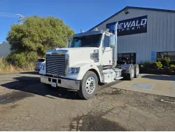 2014 FREIGHTLINER CORONADO 122 SD