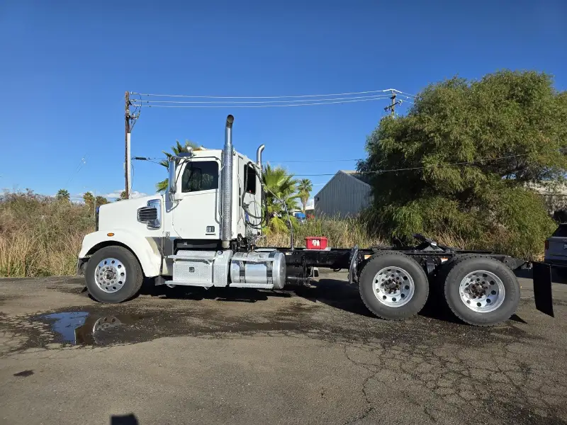 2014 FREIGHTLINER CORONADO 122 SD