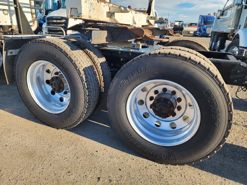 2014 FREIGHTLINER CORONADO 122 SD