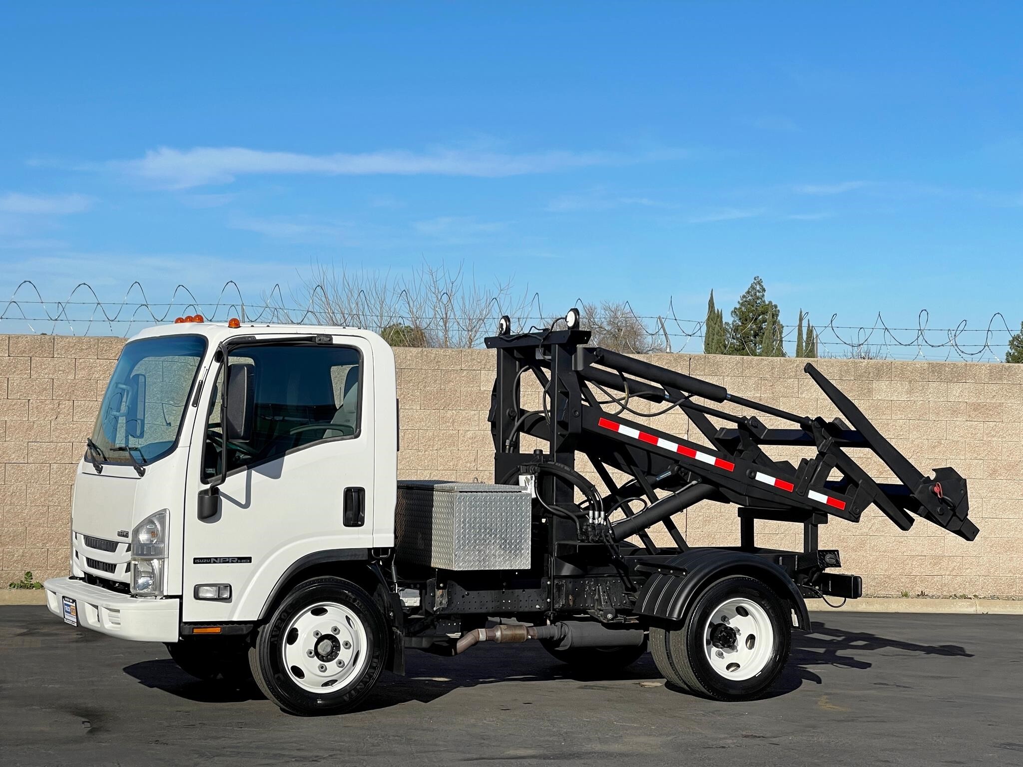 2016 ISUZU NPR HD in Sacramento, CA