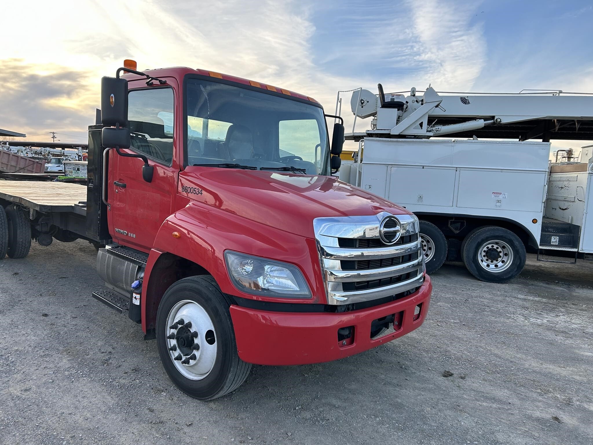 2019 HINO 268 in Covington, TN