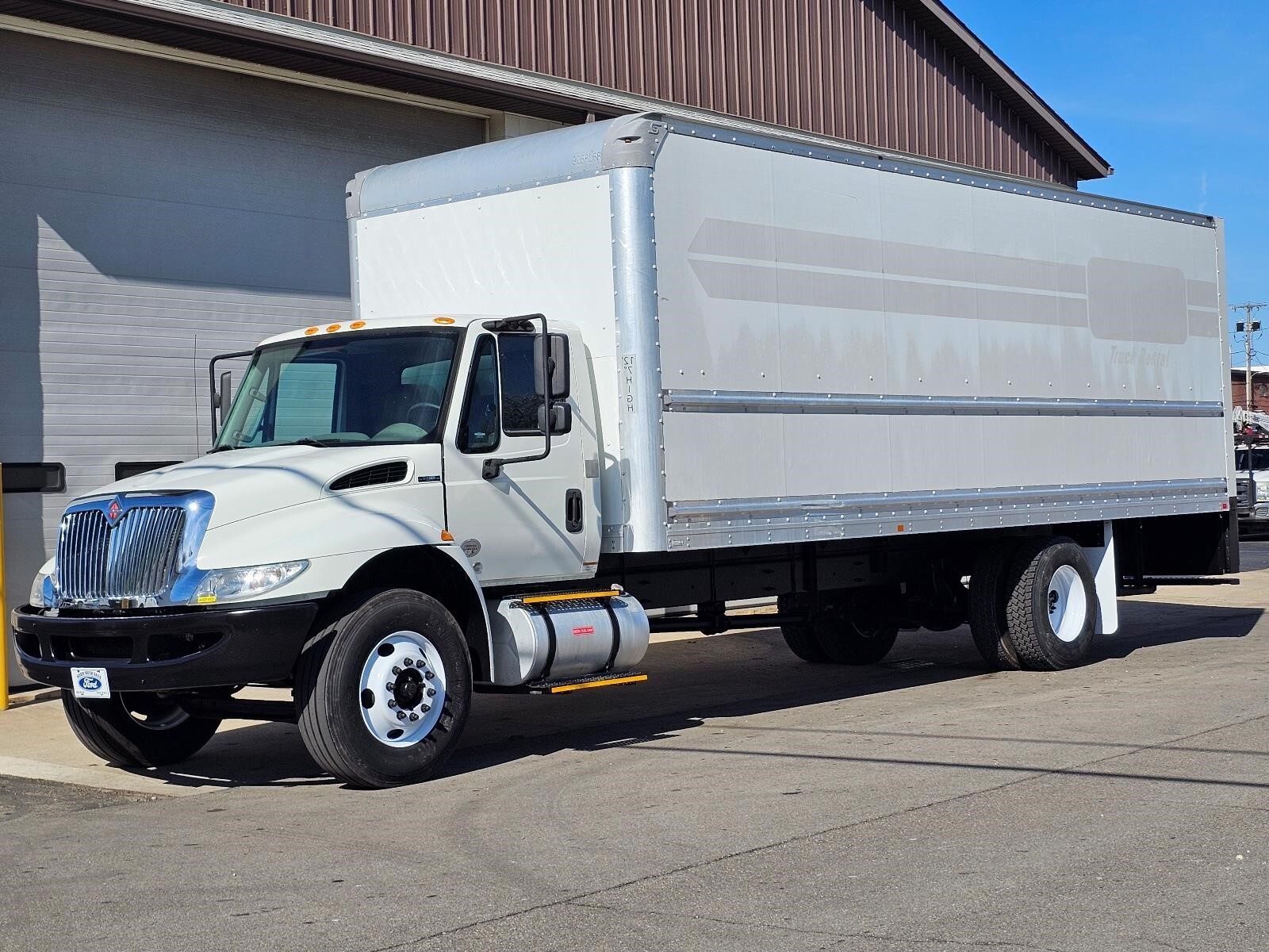 2019 INTERNATIONAL DURASTAR 4300 in Berne, IN