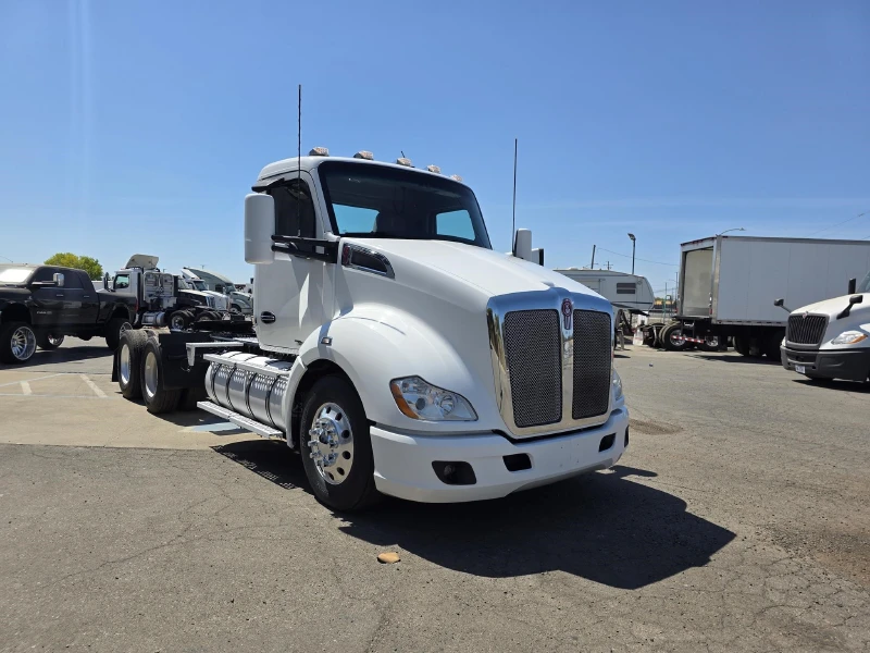 2021 KENWORTH T680