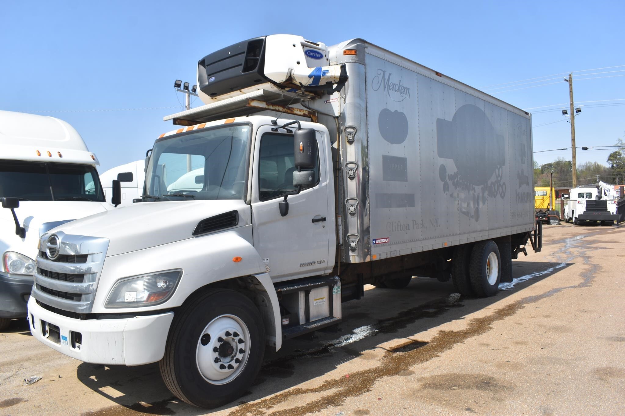 2018 HINO 338 in Covington, TN