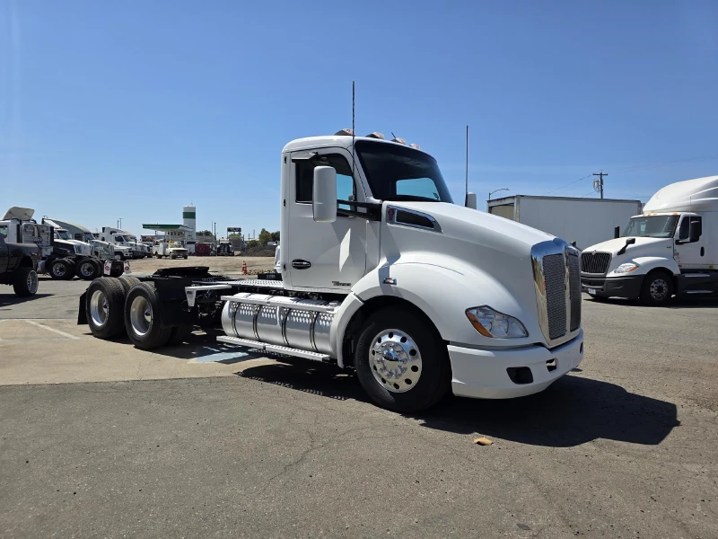 2021 KENWORTH T680