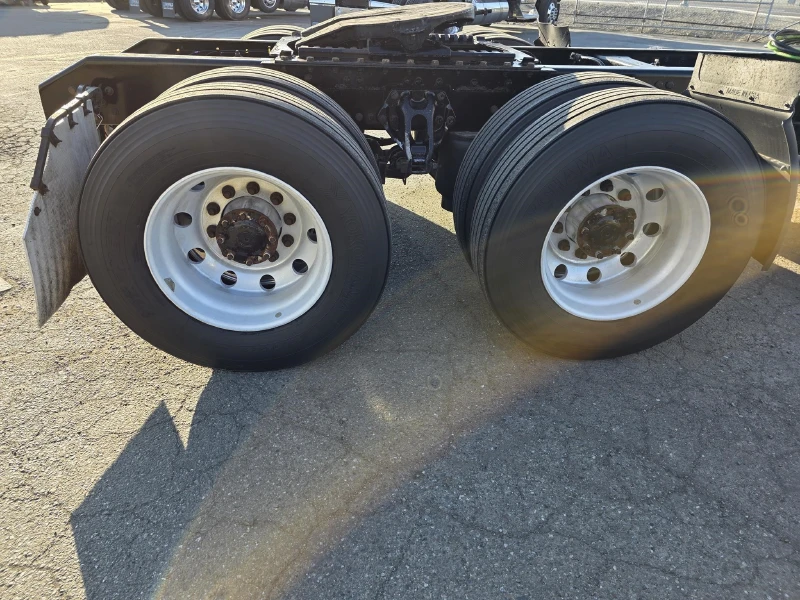 2021 KENWORTH T680