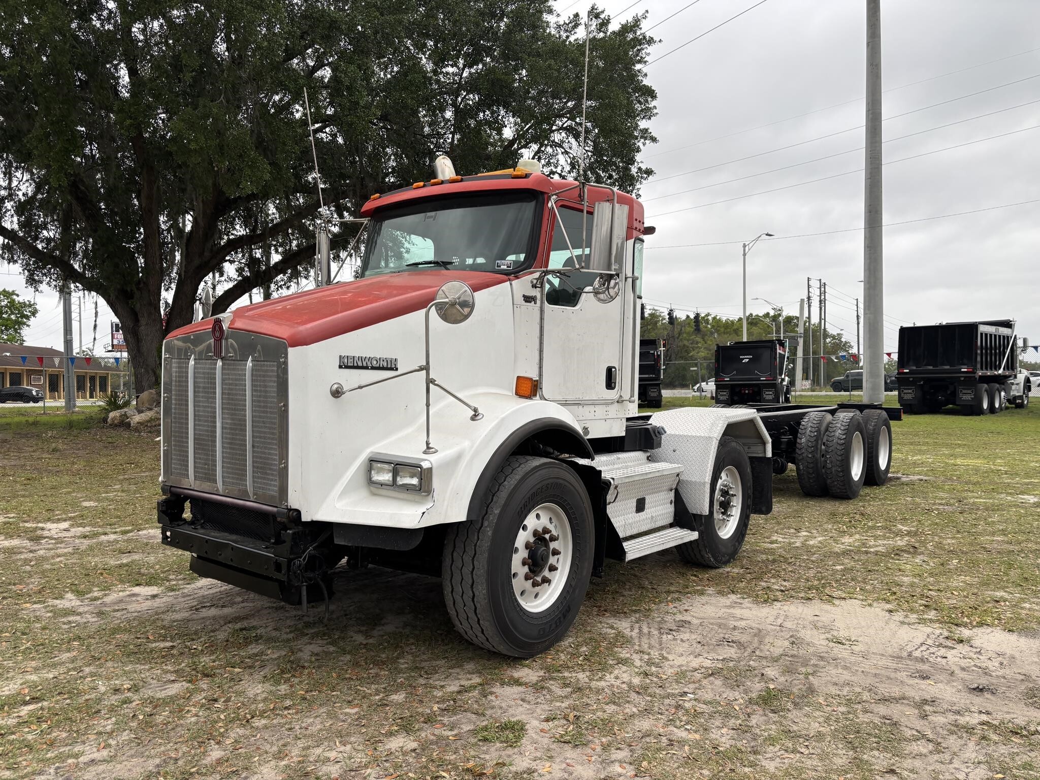 2011 KENWORTH T800 in Ocala, FL