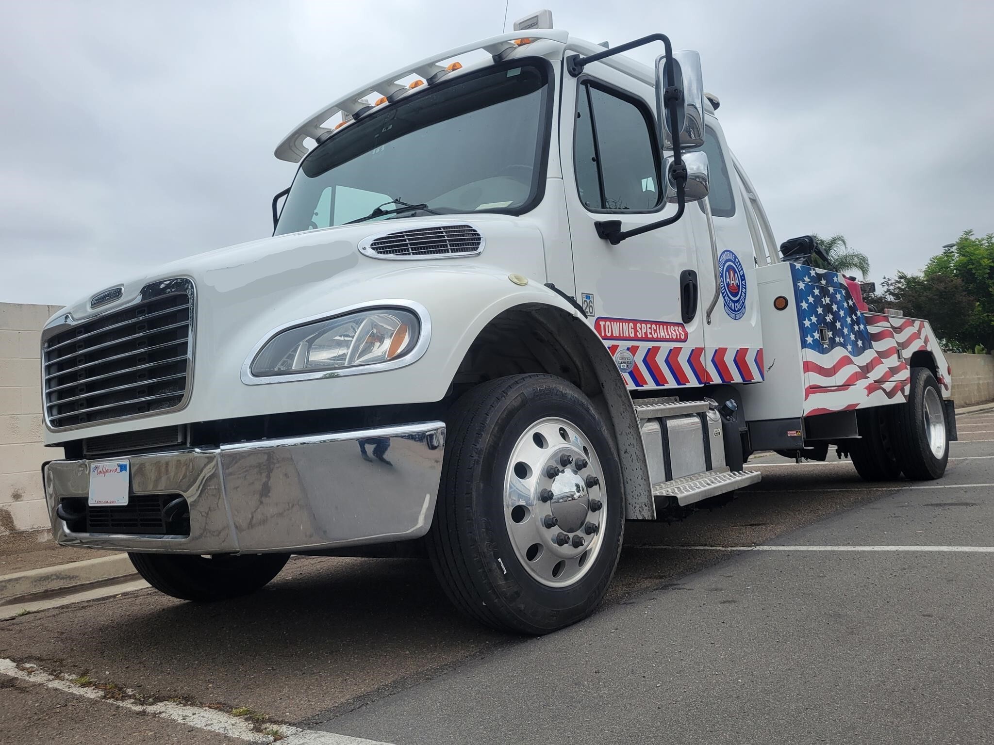 2018 FREIGHTLINER BUSINESS CLASS M2 106 in Fullerton, CA