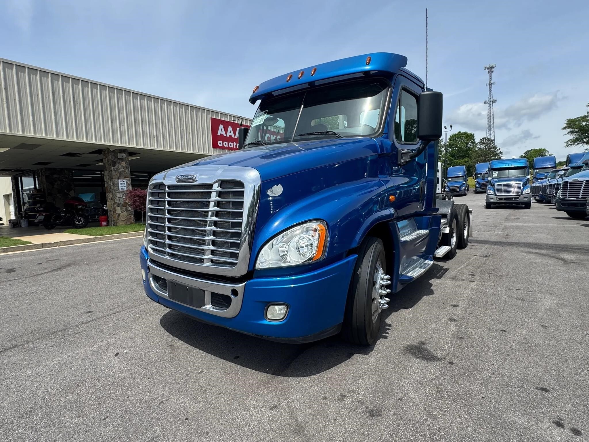 2017 FREIGHTLINER CASCADIA 125 in Monroe, GA