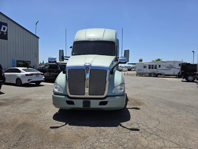 2021 KENWORTH T680