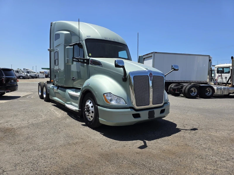 2021 KENWORTH T680