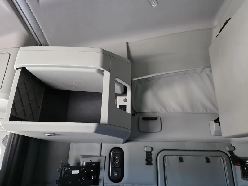 2021 KENWORTH T680