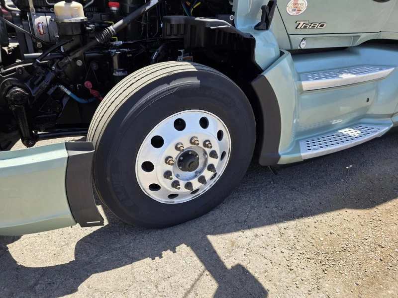 2021 KENWORTH T680