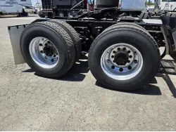 2021 KENWORTH T680