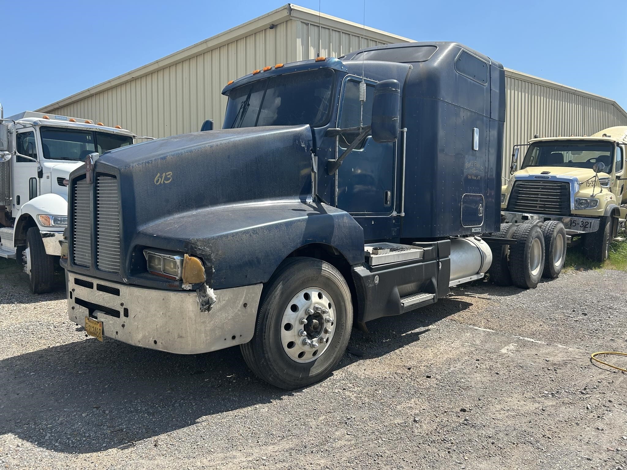 2005 KENWORTH T600 in Covington, TN